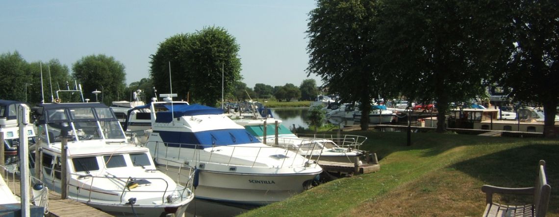 Newark Marina - River Trent Nottinghamshire