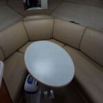 Bayliner 245 - Dinette U shaped seating